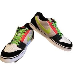 Nike Ruckus Men's 10 Low Beige, Green, Black, White, And Orange Sneakers